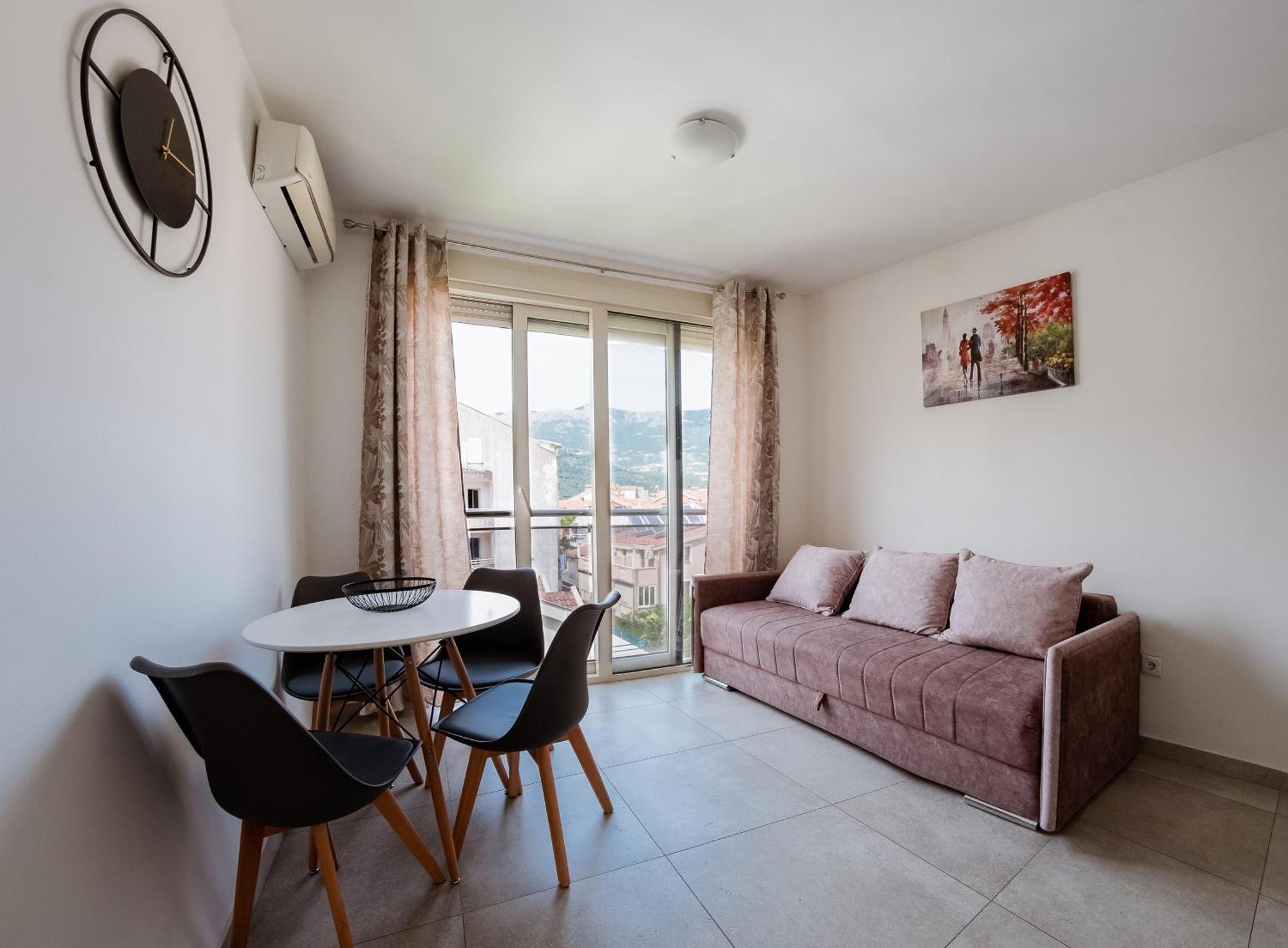 Square Appartement Budva